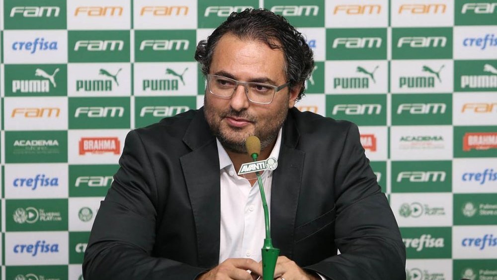De elogiado a foco da crise: Mattos vive pior fase no Palmeiras. Goal