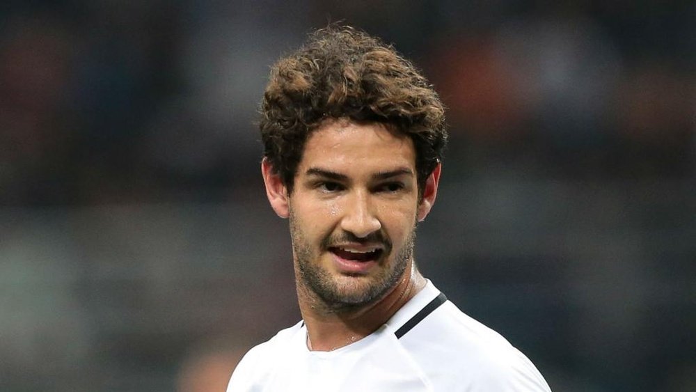 Pato confirms departure from Tianjin Tianhai.