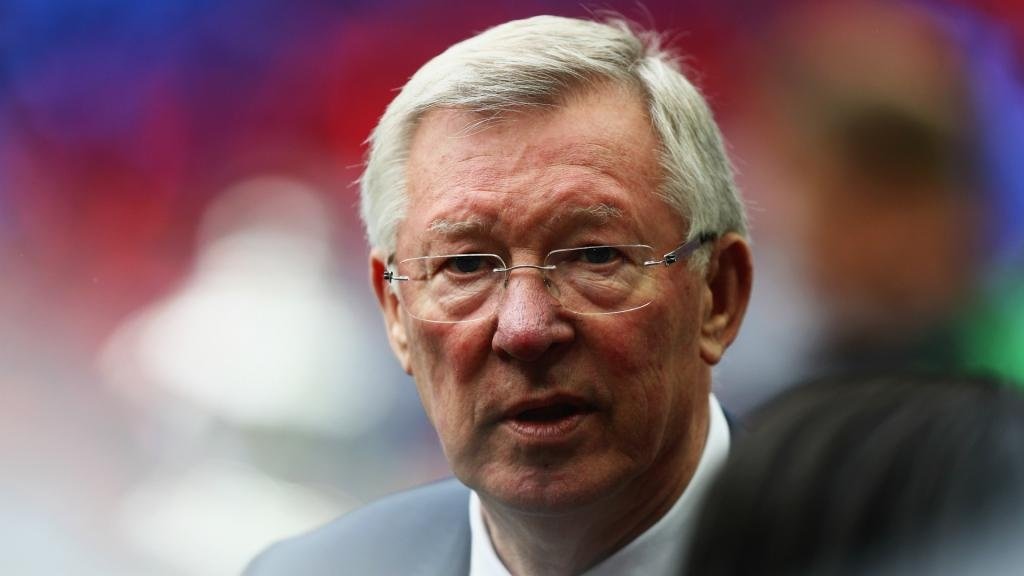 Saha hails 'great man' Ferguson as legendary Man Utd boss continues recovery