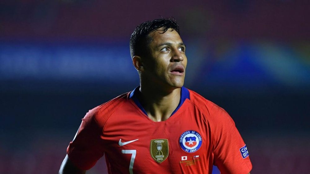 Por que Alexis Sánchez não vai jogar a fase de grupos da Copa América pelo Chile?