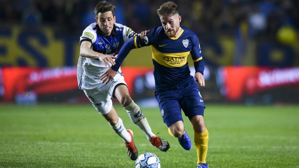 Alexis MacAllister (R) will have to miss Boca's opening game after the mid-season break. GOAL