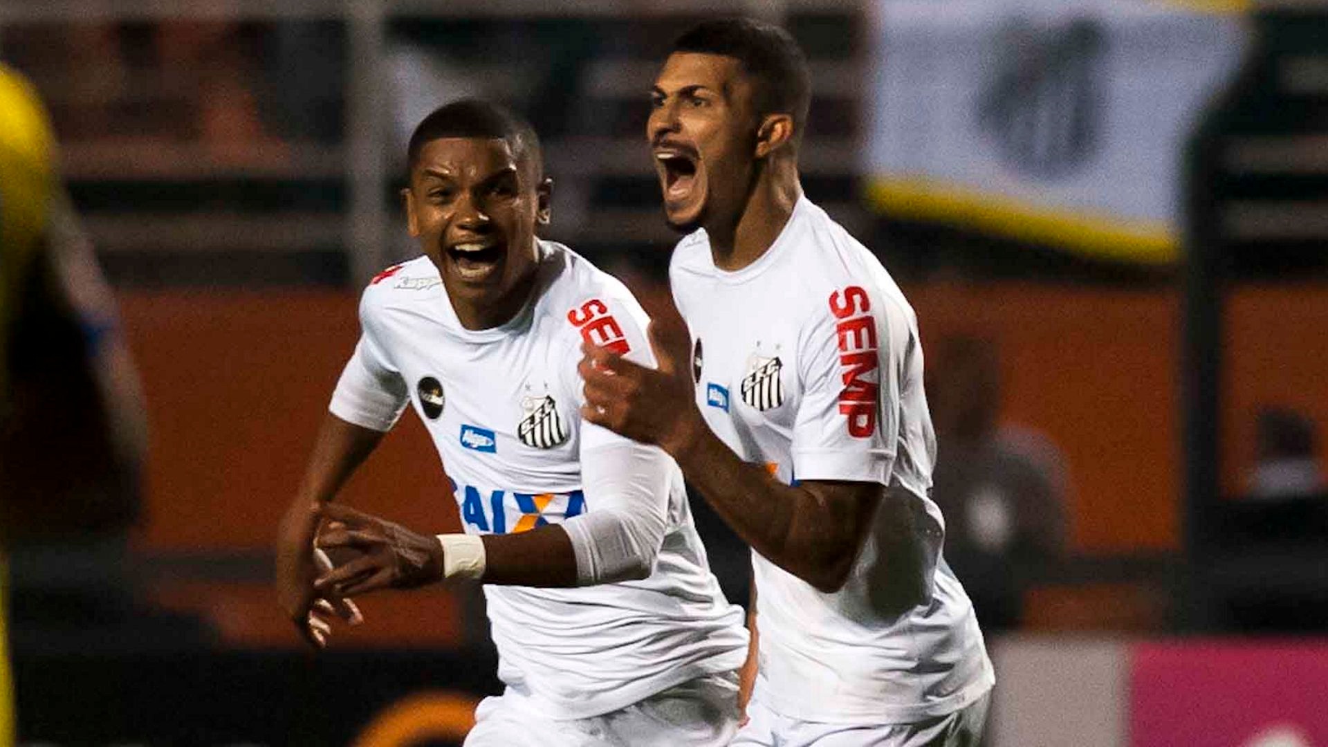 Alison entra no segundo tempo, marca golaço e será titular contra o Avaí