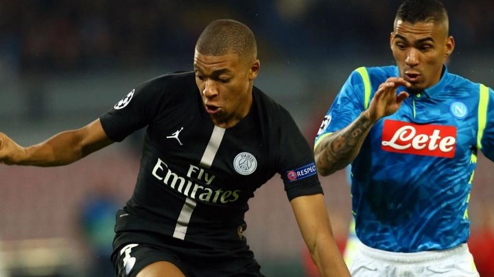 Com Neymar apagado, Paris não sai de empate com Napoli na Champions