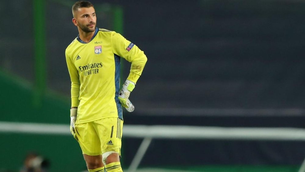 Juninho sent Anthony Lopes affecté par les polémiques.goal