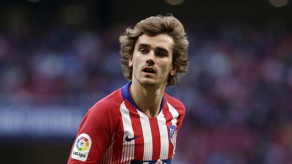 Barcelona are negotiating with Atlético for Griezmann. GOAL