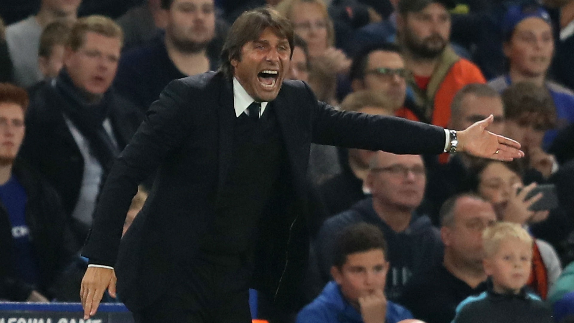 Conte deployed Luiz in midfield against Roma. GOAL
