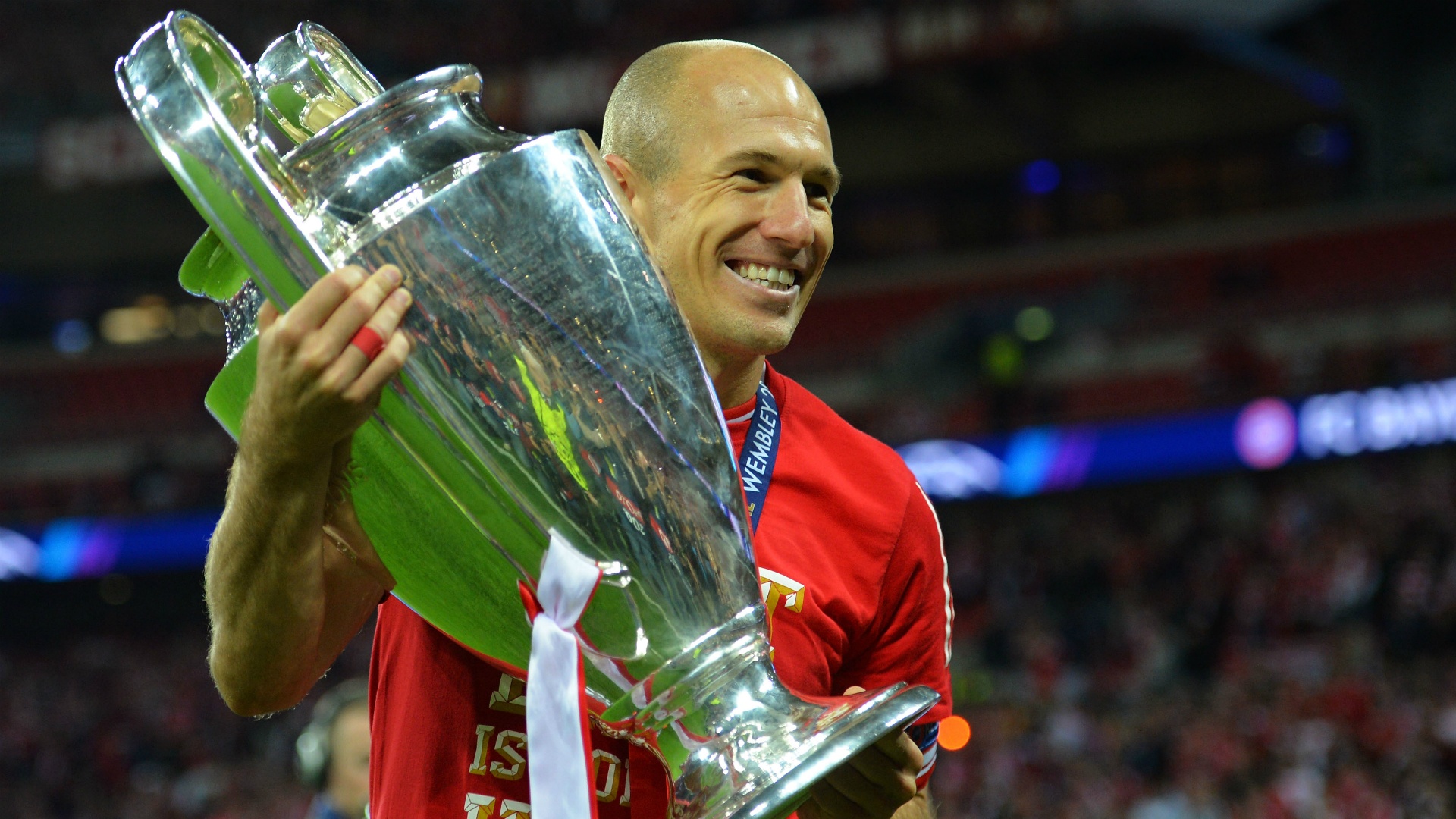 Robben named for UCL century