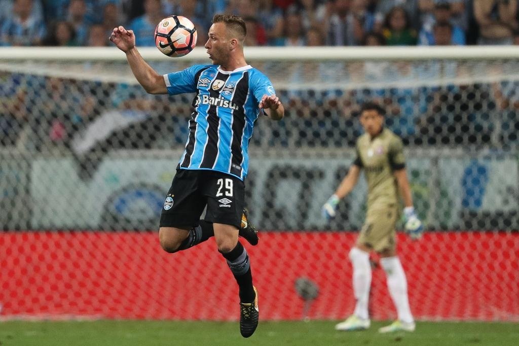 Arthur is on his way to Catalonia. GOAL