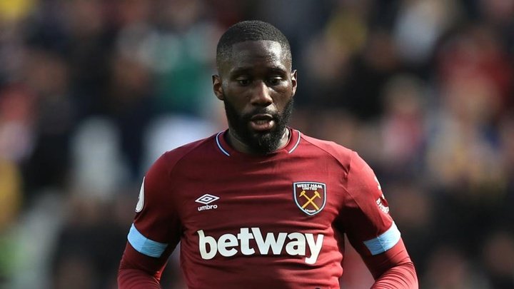 Masuaku signs West Ham United contract extension