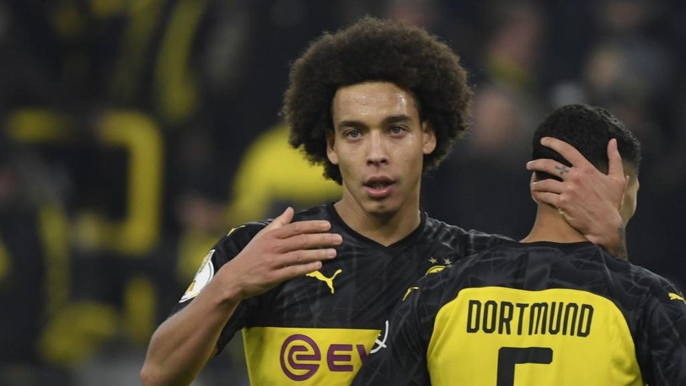 Dortmund, infortunio domestico per Witsel: ricoverato in terapia intensiva, torna nel 2020. Goal