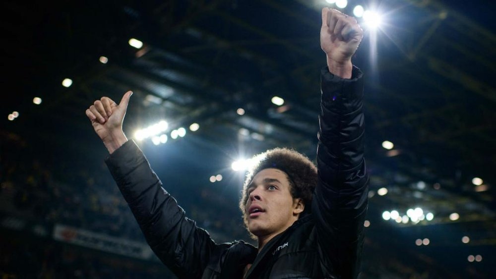 Dortmund's Witsel's possibilities: Real Madrid, Juventus, Manchester United and PSG. GOAL