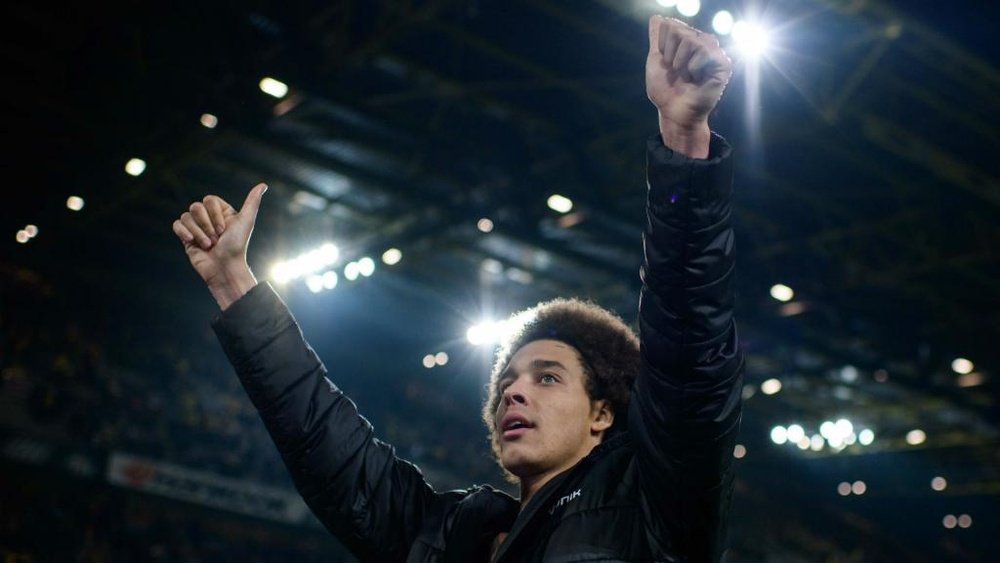 Dortmund's Witsel's possibilities: Real Madrid, Juventus, Manchester United and PSG. GOAL