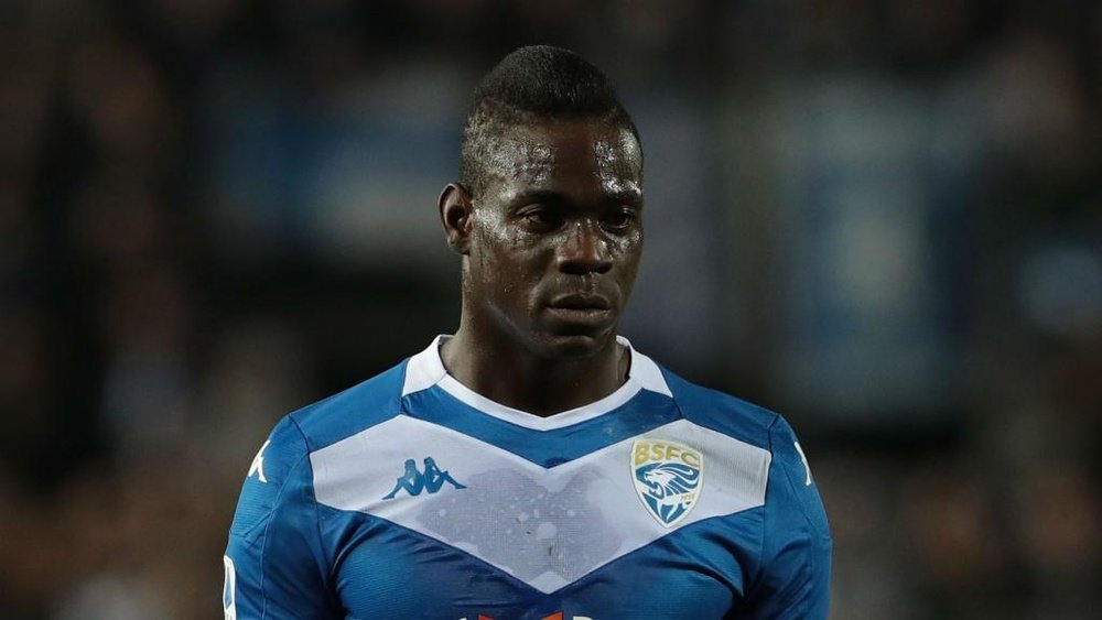 Fan banned over Balotelli abuse. GOAL