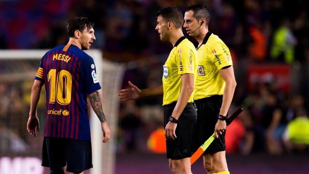 Valverde was unimpressed by the decision to dismiss Lenglet. GOAL