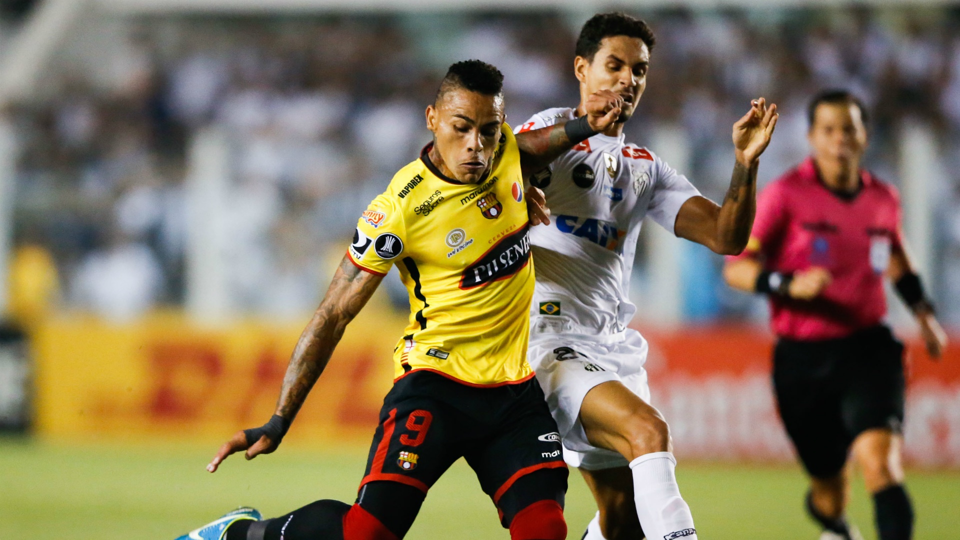 Copa Libertadores Review: Nine-man Barcelona reach semis, Gremio also advance