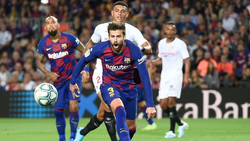 Pique criticato: un'ammonizione per non saltare Barça-Real