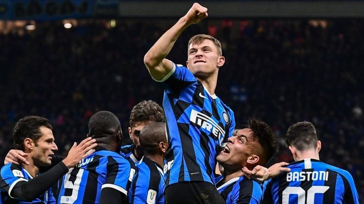 Barella fa esplodere San Siro e trascina l'Inter in semifinale
