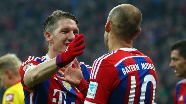 Robben apoia possível candidatura de Schweinsteiger a diretor do Bayern
