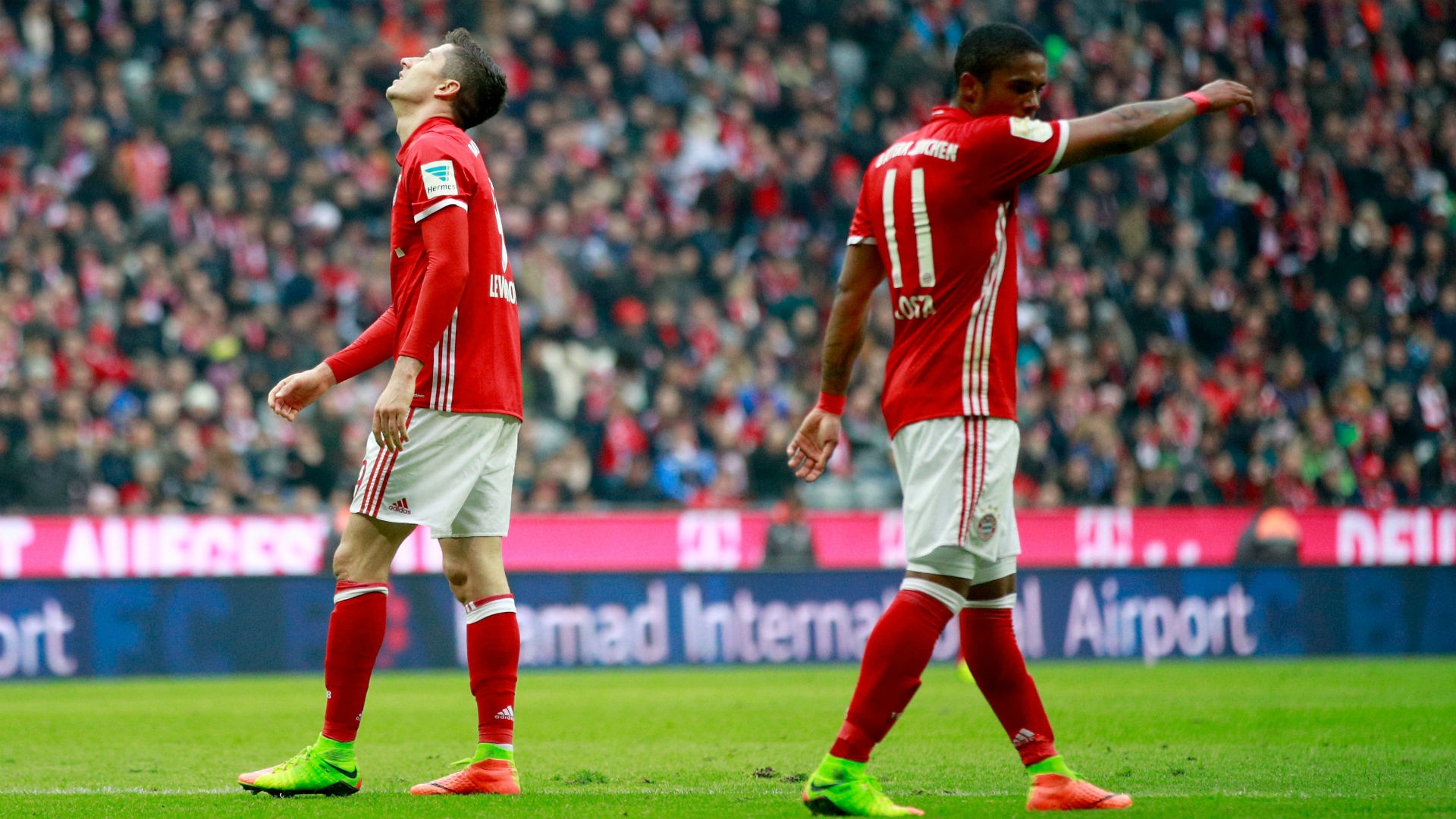 Bayern Munich 1 Schalke 1: Scrappy draw opens door for Leipzig