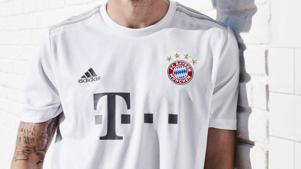Nouveau maillot pour le Bayern. Goal