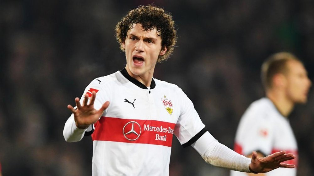 Pavard will stay at Stuttgart, despite interest from elsewhere. Goal