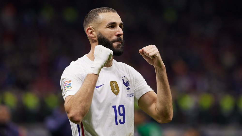 Benzema given FFF backing. GOAL