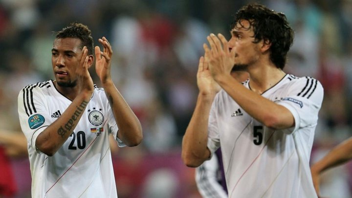 Germany fans pay tribute to axed trio Hummels, Muller and Boateng