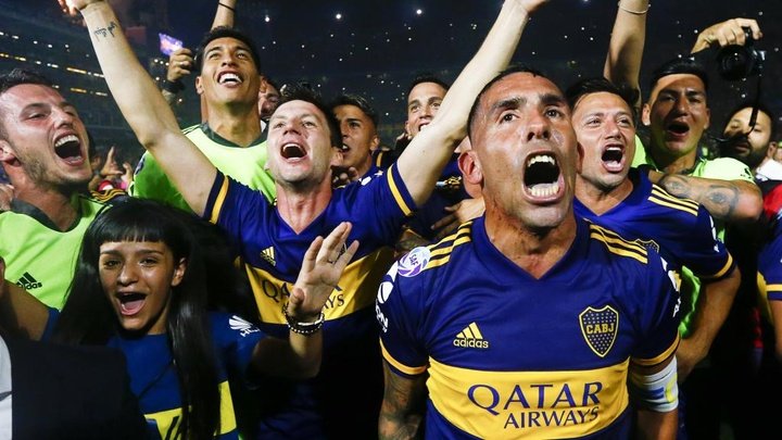 Tevez goal sees Boca Juniors win title as River Plate draw