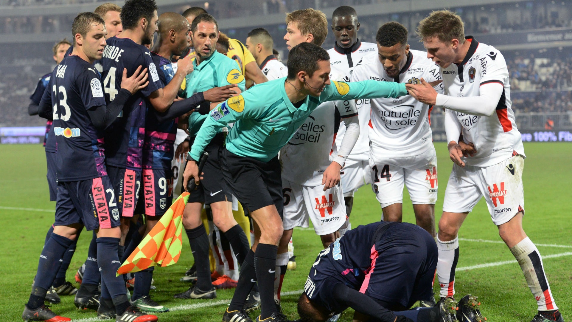Bordeaux 0-0 Nice: Balotelli & Belhanda see red as Ligue 1 leaders slip up