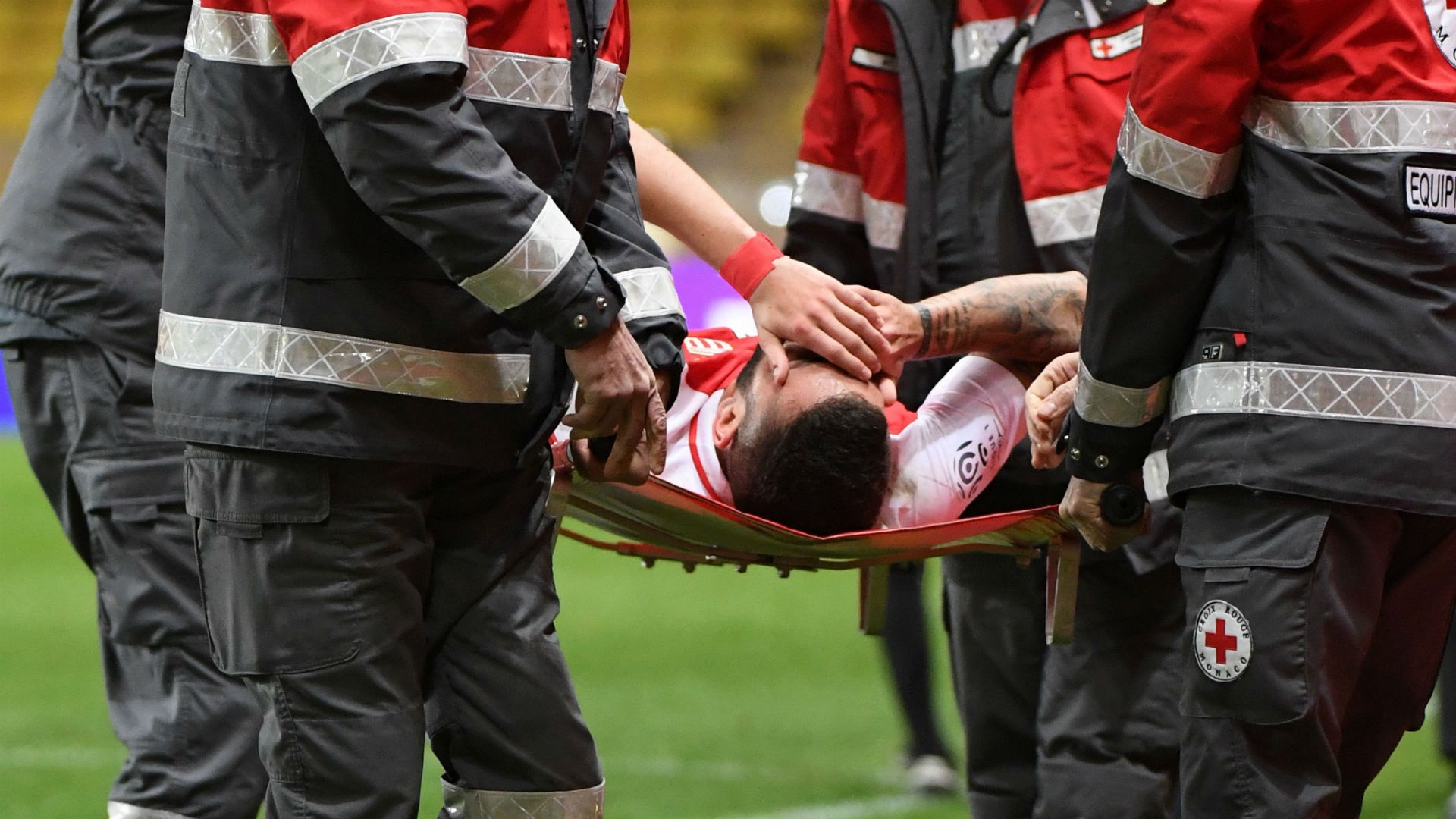 Boschilia is injured. Goal