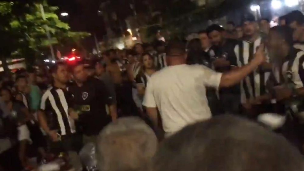 Botafogo x Flamengo tem cenas de violência fora do estádio