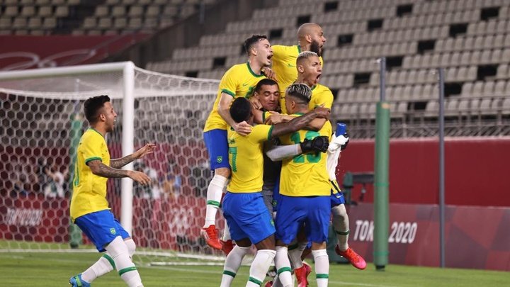 Brazil see off Mexico on penalties to reach men's Olympic final