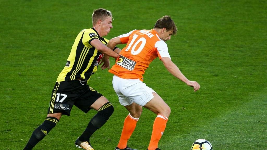 Brett Holman scored with a sublime finish against Wellington Phoenix. GOAL