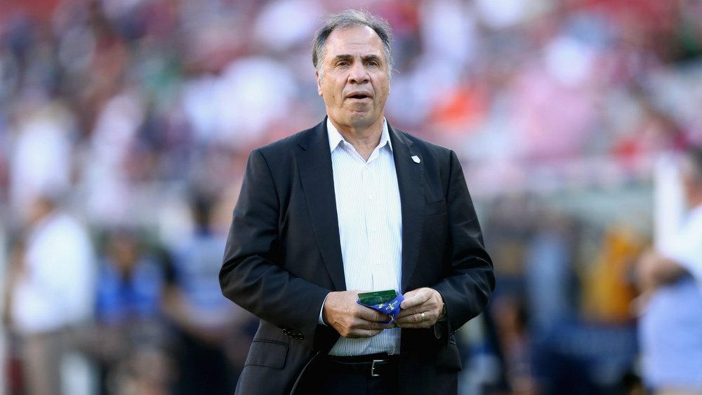 Bruce Arena is the most succesful football coach in America. GOAL