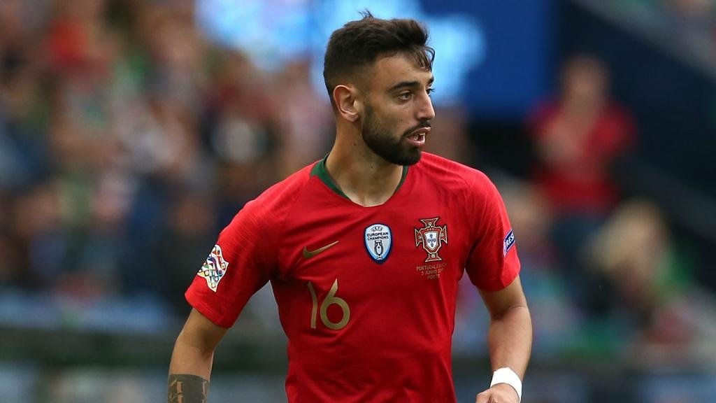 Bruno Fernandes starts for Man Utd against Wolves