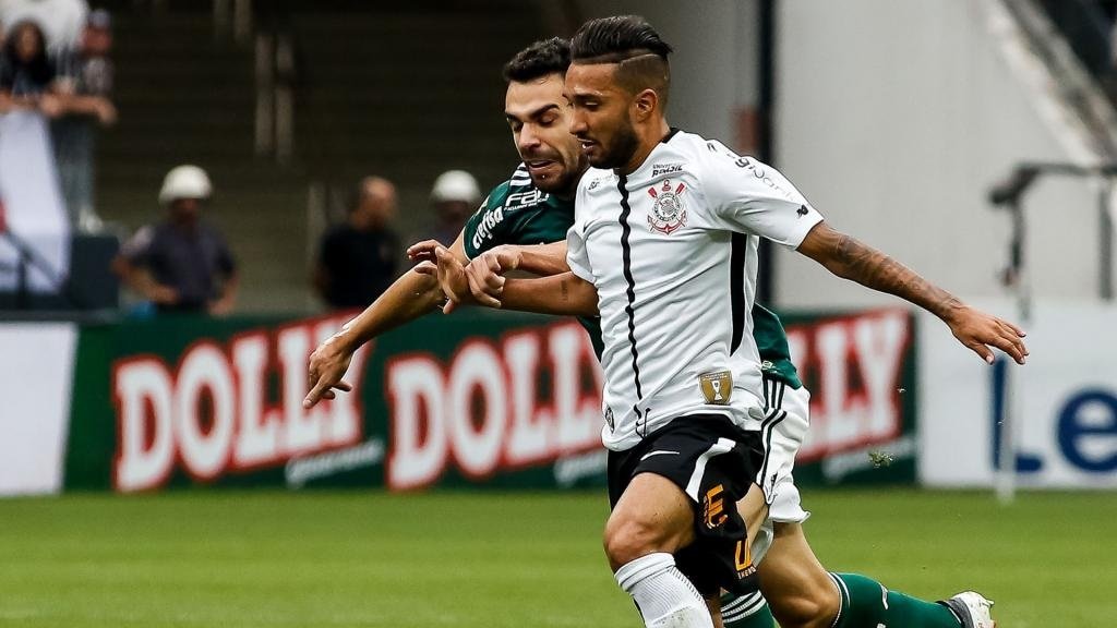 Clayson passará por cirurgia e desfalcará o Corinthians até depois da Copa