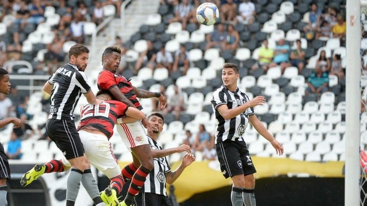 Brasileirão: Flamengo tenta afastar má fase contra o Botafogo