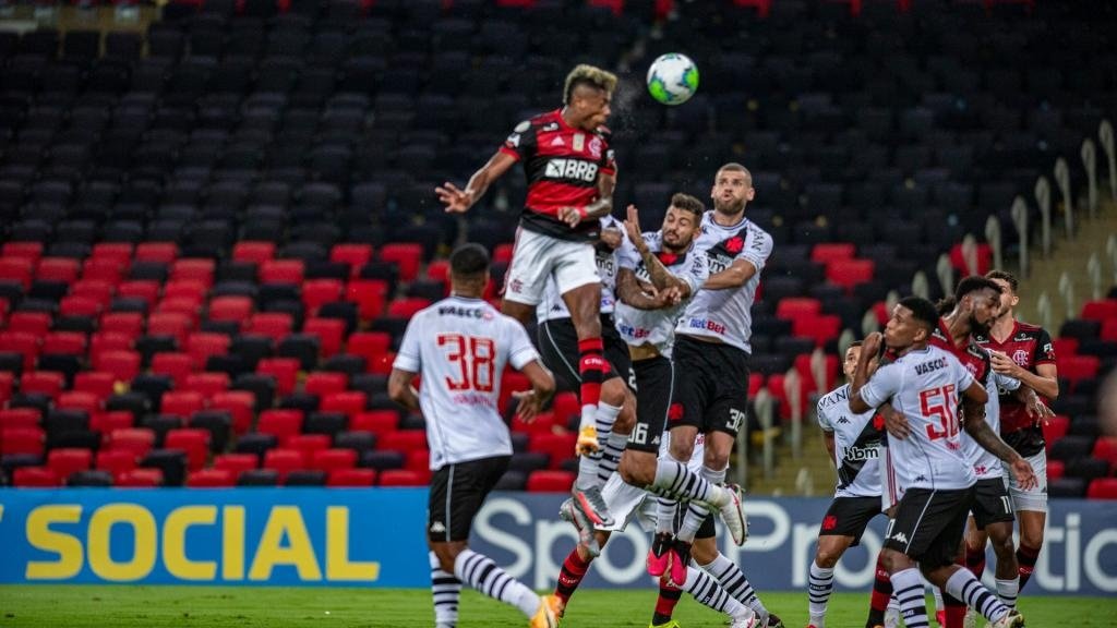 Qual foi a última vez que o Flamengo perdeu um clássico contra os rivais cariocas?