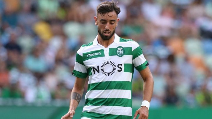 Keizer hoping for Fernandes stay after Coates concedes three penalties in Sporting loss