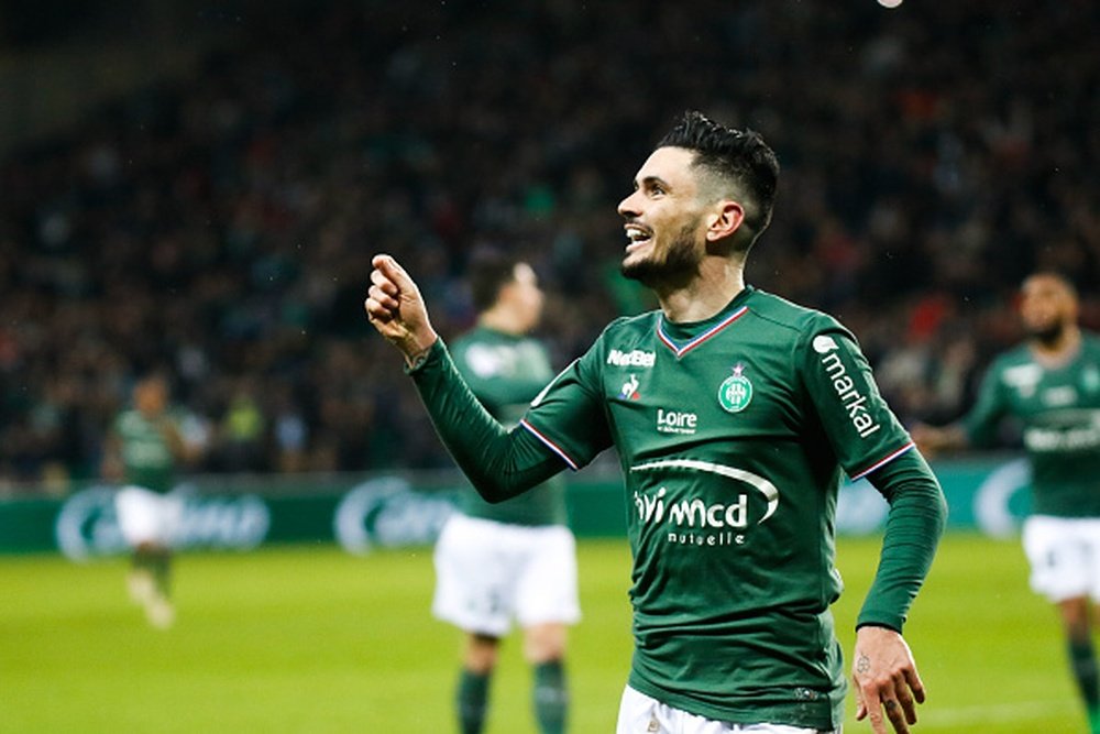 Cabella rejoint le Chaudron. Goal