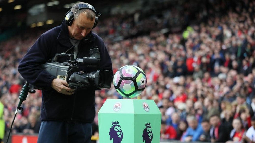 Camera TV Premier League. GOAL