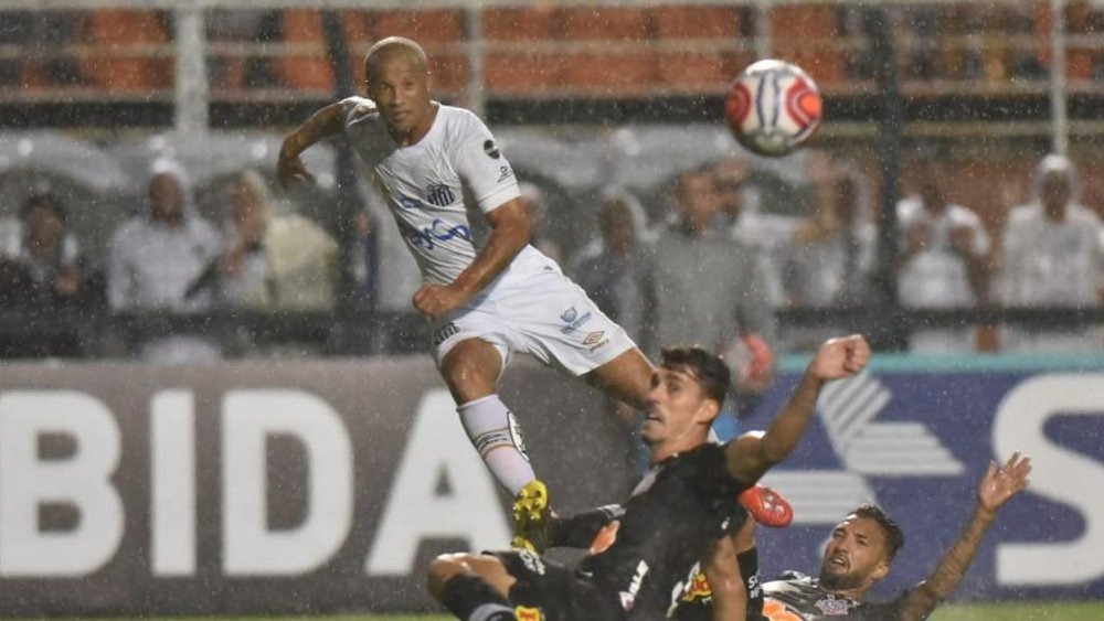 Prováveis escalações de Santos e Corinthians. Goal