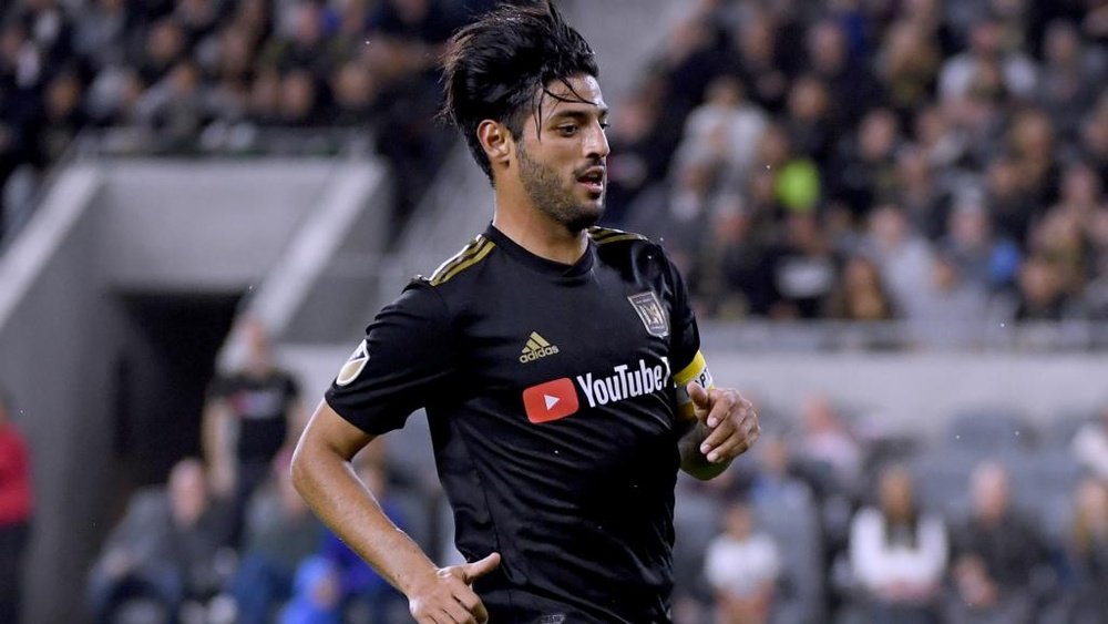 Five-star LAFC rout Sporting KC, Fire crush Atlanta 5-1