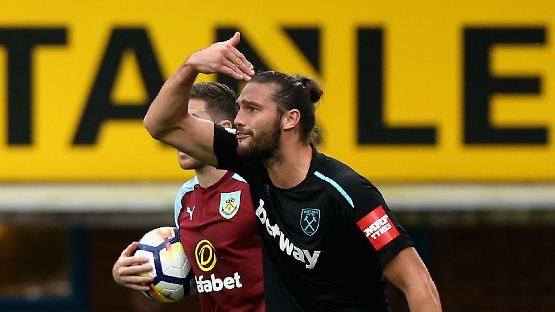 Slaven Bilic has denied that West Ham have issues with discipline. GOAL