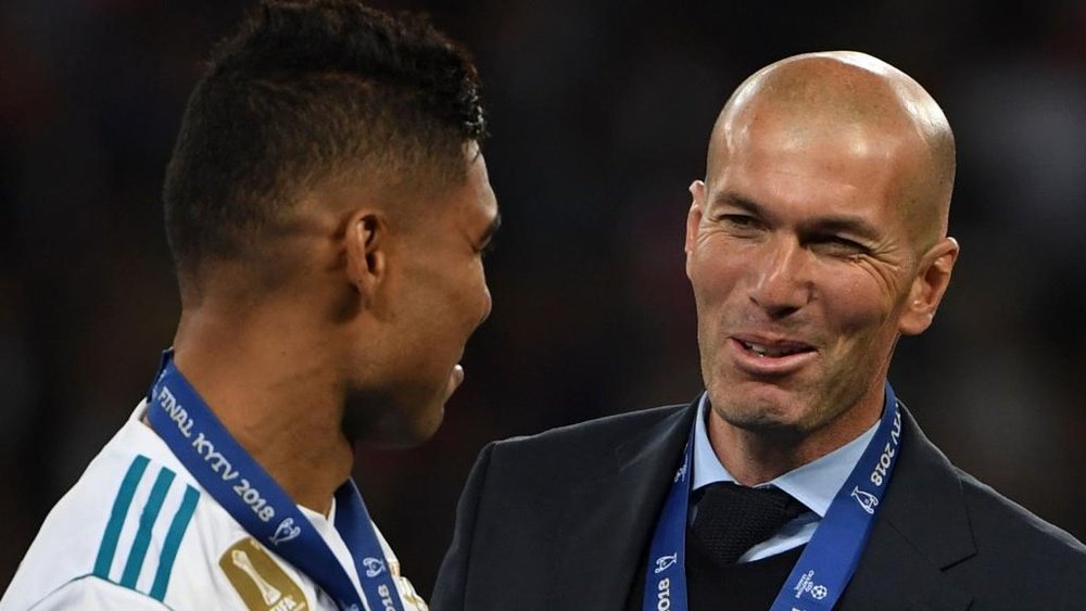 Casemiro detalha relação com Zidane no Real