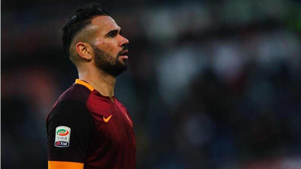 Castan posted an emotional farewell to Roma fans. GOAL