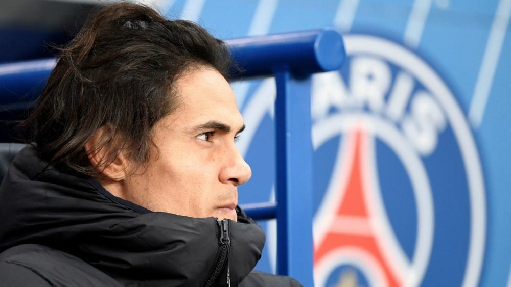 Cavani's mum says he wants to move to Atlético. GOAL
