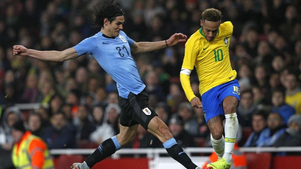 Cavani Neymar Brazil Uruguay Friendlies. Goal