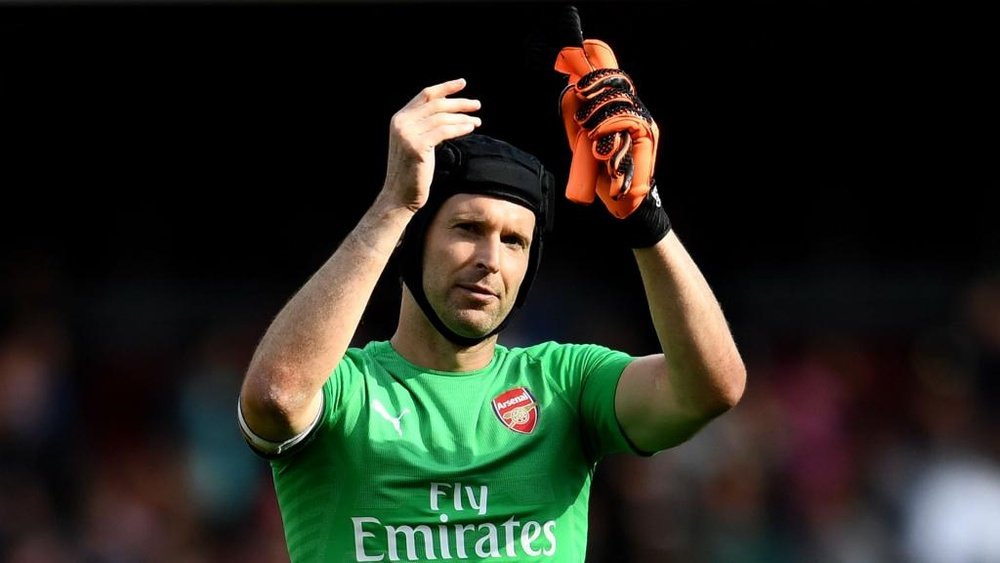 Cech says he must perform well to extend his Arsenal stay. GOAL
