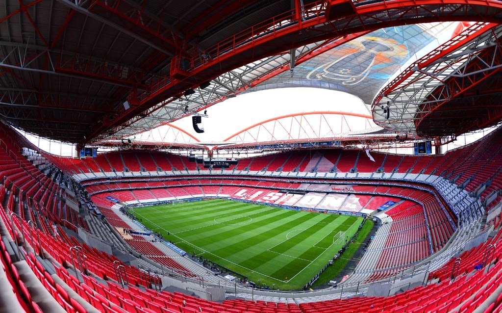 Palco da final da Champions League, Estádio Olímpico Atatürk